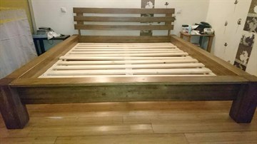 Кровать двуспальная нестандартной длины с подсветкой